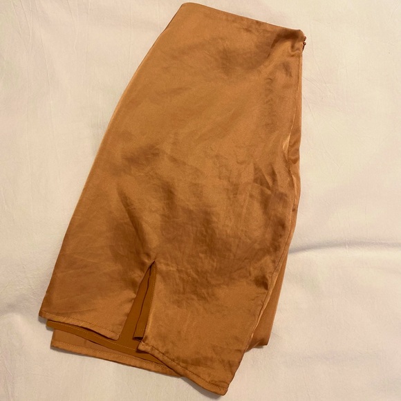 Lelis Dresses & Skirts - Lelis Satin Mini Skirt
